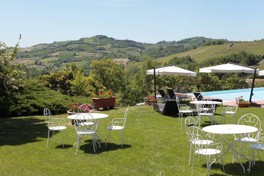 La Maragliana Aparthotel Castel Rocchero ภายนอก รูปภาพ
