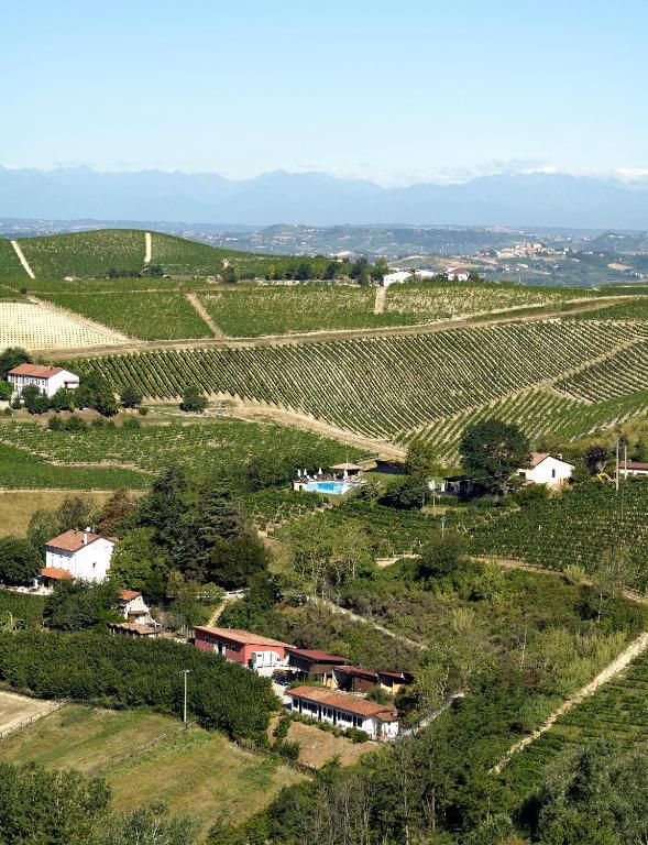 La Maragliana Aparthotel Castel Rocchero ภายนอก รูปภาพ