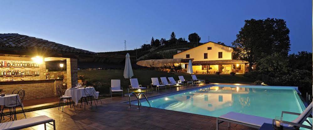 La Maragliana Aparthotel Castel Rocchero ภายนอก รูปภาพ